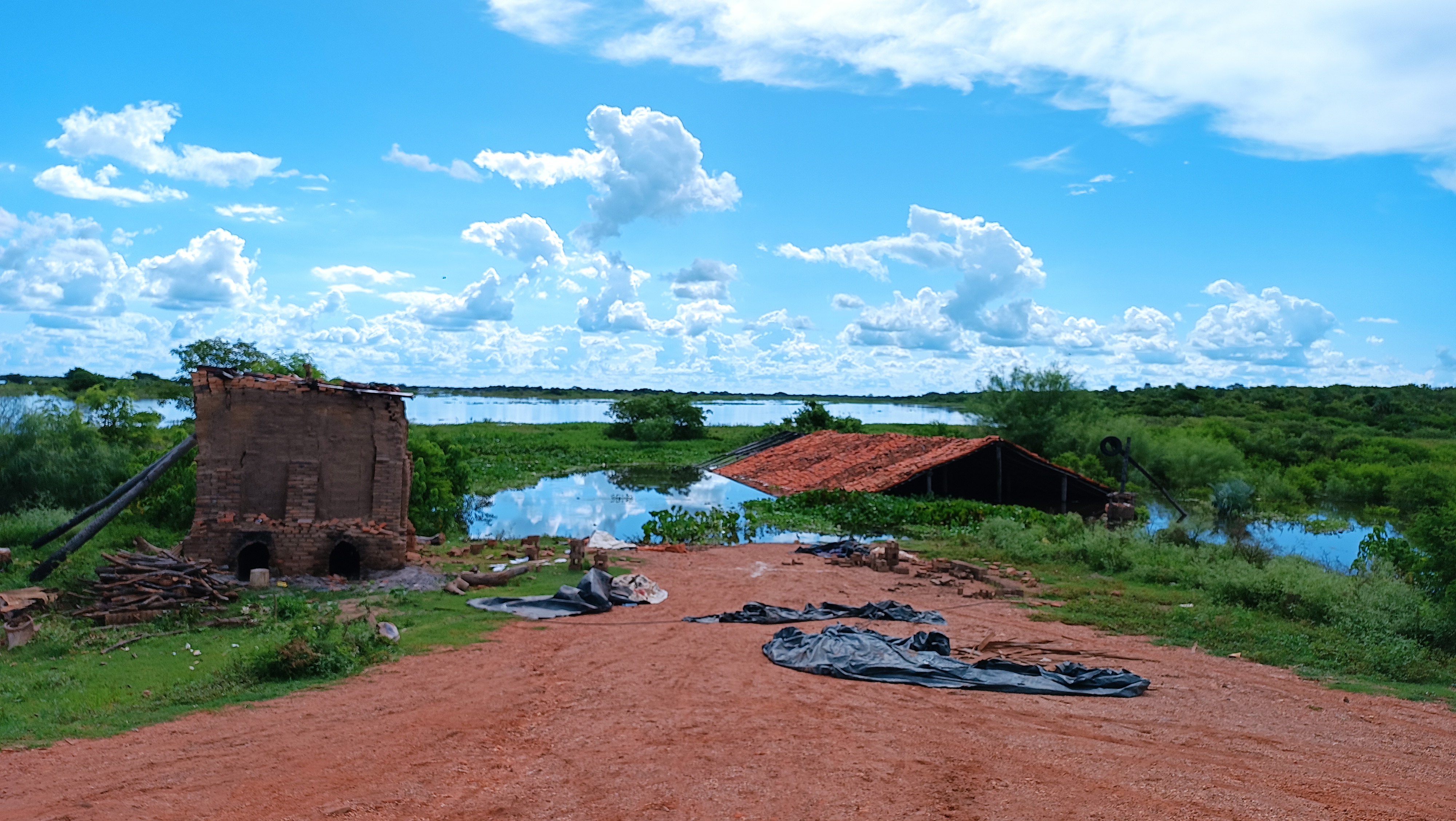 Paraguay. With ECHO in flood affected areas COOPI