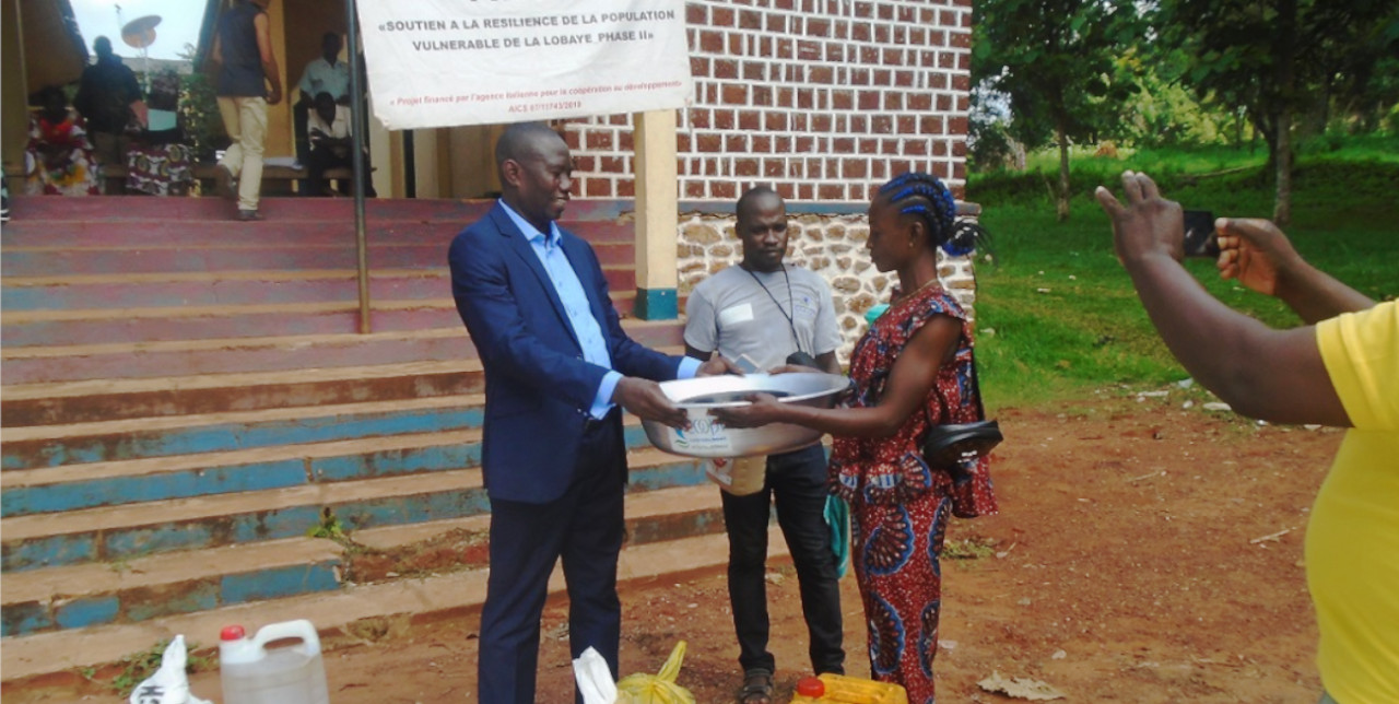 RCA. 90 donne rinforzano le loro capacità amministrative e commerciali