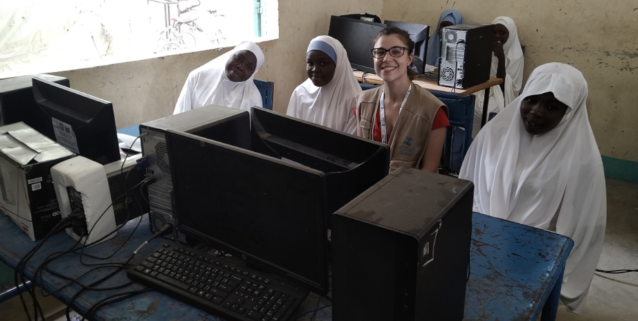 Une plateforme d'apprentissage en ligne pour les étudiants nigérians à Diffa