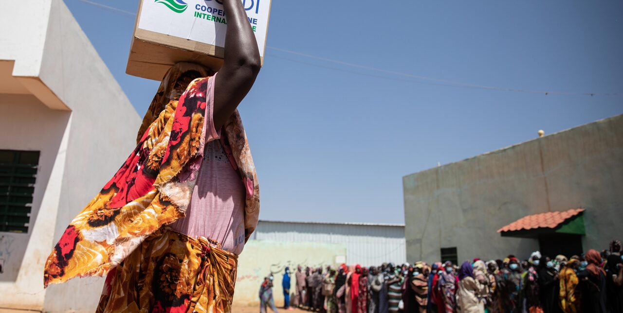 Sudan, Covid-19. COOPI distributes 1,000 food baskets