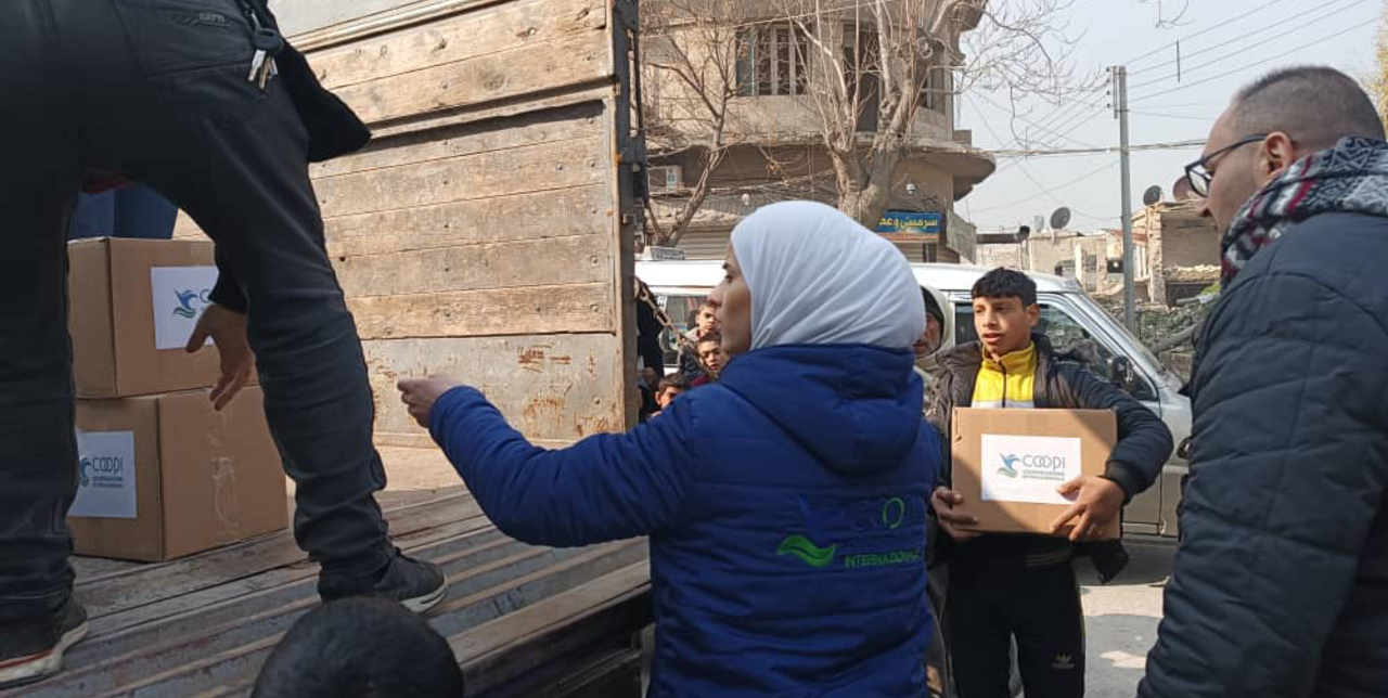 Earthquake emergency in Syria. COOPI in Aleppo has helped 4,500 displaced people so far. But to do more, it needs donations