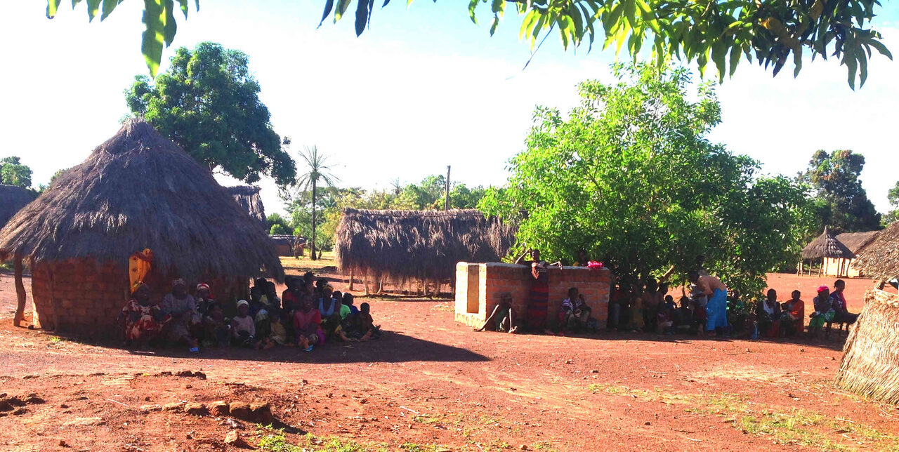 Une routine scolaire pour les enfants d'Obo, RCA