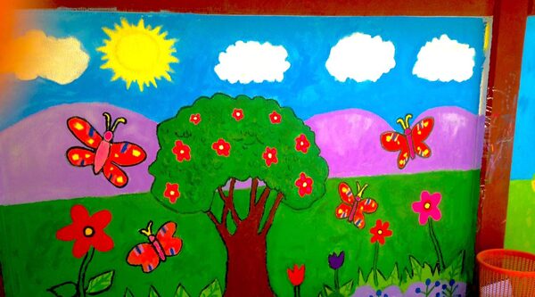 Libano: pittura e teatro a scuola!
